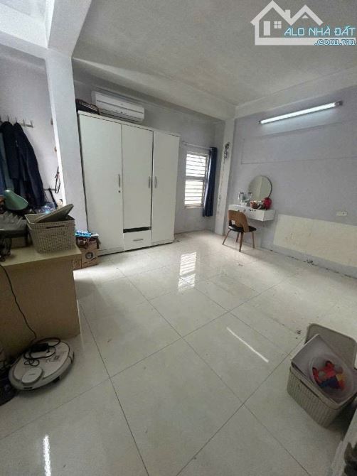 🔥NHÀ ĐẸP 40M² - Ở NGAY - CÁCH 1 NHÀ ĐƯỜNG NGỌC HỒI - TRUNG TÂM TỨ HIỆP - 4.9 TỶ