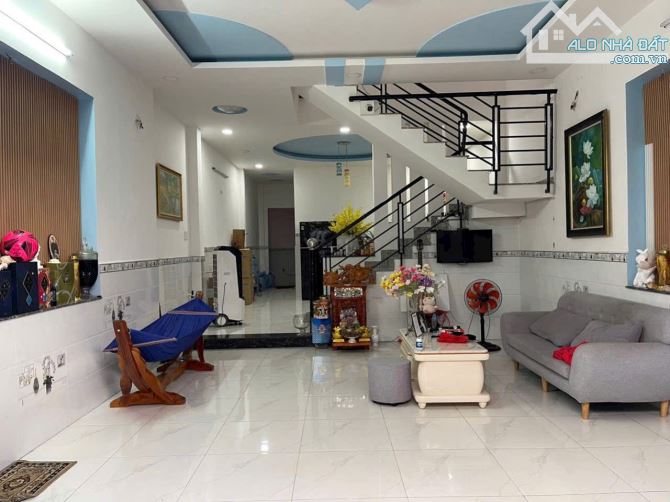 Bán căn nhà SHR gần chợ Ba Bầu