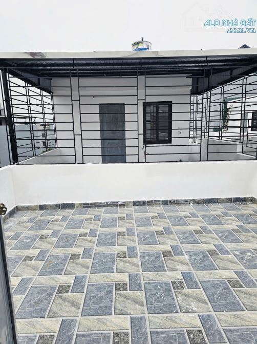 Nhà Mới Bát Khối 5 Tầng Ô Tô Thông Cách 1 Nhà – 4.x tỷ