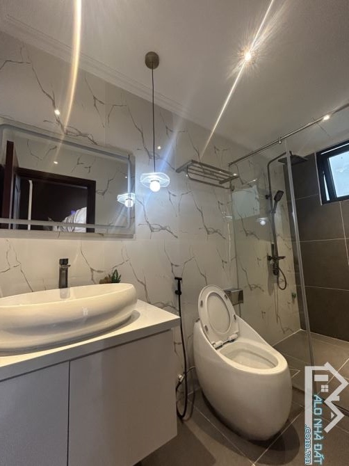 Bán Nhà Phố Trương Định : Ô Tô Đỗ Cửa, Vào Nhà - Tiềm Năng Giá Trị Tăng Cao - Nhà Đẹp