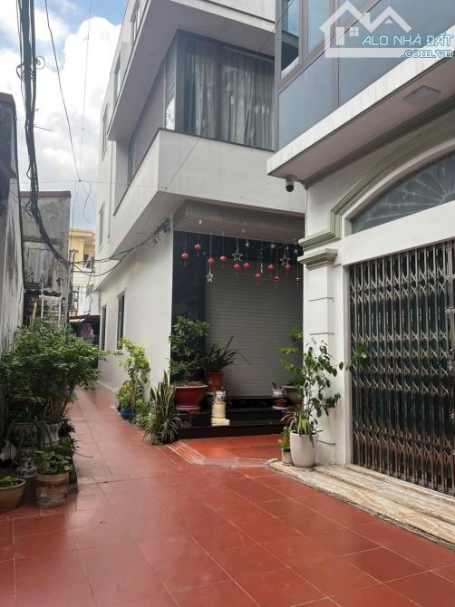 Bán nhà 51m tại Sở Dầu, Hồng Bàng chỉ 1,85 tỷ.