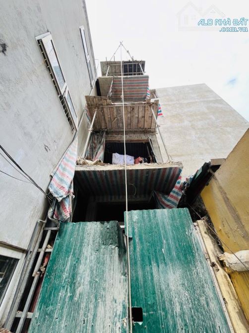 BÁN CCMN VÕ CHÍ CÔNG CẦU GIẤY 65m 17 TỶ MT6.5m 5 TẦNG NGÕ THÔNG VỊ TRÍ VÀNG