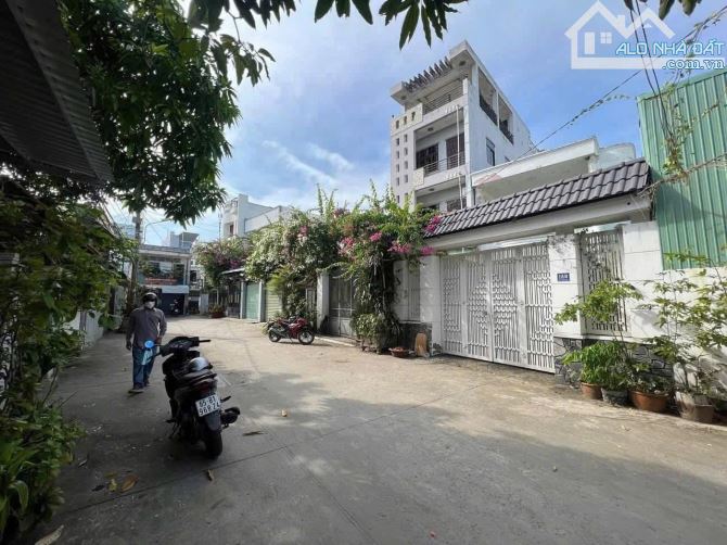 BÁN NHÀ DIỆN TÍCH RỘNG ĐƯỜNG NGUYỄN CƯ TRINH , NINH KIỀU CẦN THƠ