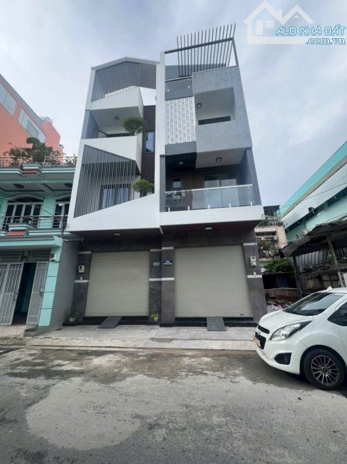 Bán nhà hẻm xe hơi 8m 373 Lý thường Kiệt Tân Bình ,DT :4.5x23m .98m2 giá 13.2 tỷ TL