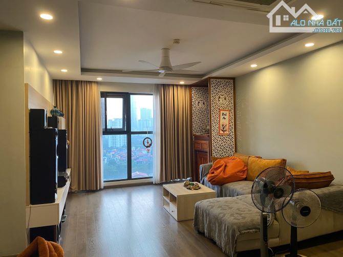 Bán Căn Hộ FLC Cầu Giấy DT 97m 2PN Full NT Tầng Trung SĐCC giá 8,2 tỷ SDCC View đẹp