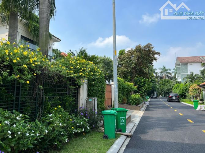 Khuôn Đất trong khu COMPOUND THẢO ĐIỀN, tốt nhất phân khúc dưới 100 tỷ bán gấp