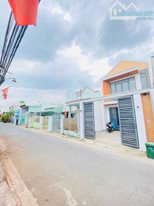 Bán Nhà 1 Trệt 1 Lầu KP3 Phường Trảng Dài Gần Cây Xăng 26