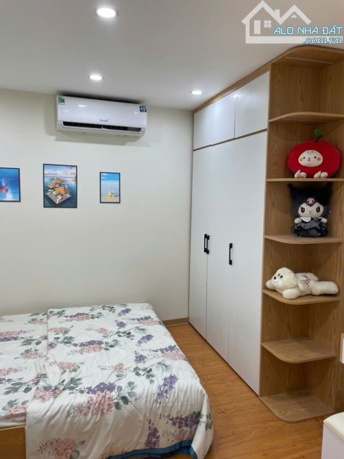 Phố cổ Hà Nội – Nhà Pháp cổ Lô Góc – 3 Ngủ, Sổ đỏ riêng, thoáng sáng