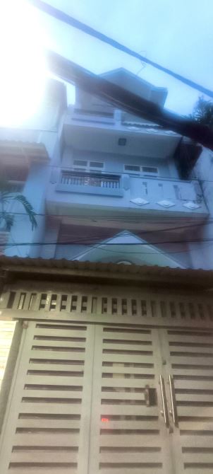 Nhà đẹp mới 4Tầng hẻm ôtô 7, 2tỷ Nguyễn Văn Quỳ Q7. gần trường học, chợ và bệnh viện Q7