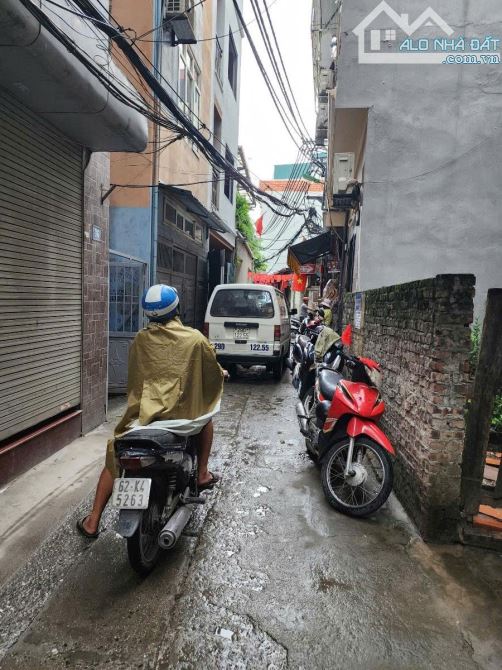 NHÀ ĐẸP HOÀNG HOA THÁM BA ĐÌNH 35m 4 TẦNG MT 4m  THOÁNG SÁNG Ô TÔ ĐỖ CỬA GIÁ CHỈ 8.8 TỶ
