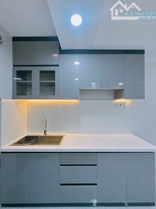 BÁN NHÀ ĐẸP 3 TẤM QUẬN 4 NGAY CẦU CALMET GIÁP Q1 GIÁ 4 TỈ 750 KHU DÂN CƯ