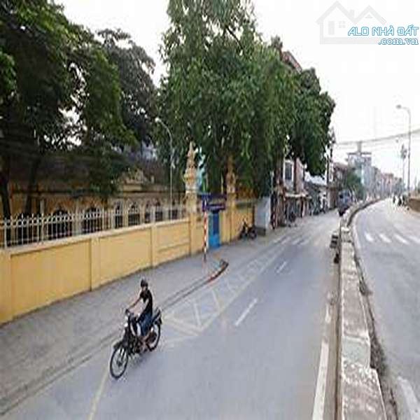 Đông Ngạc - Bắc Từ Liêm nhà 6 tầng thang máy giá gần 9 tỷ
