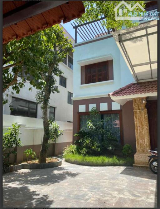 BIỆT THỰ VIP DƯƠNG NỘI - DIỆN TÍCH 306M2 -  MẶT TIỀN LỚN - GẦN CÔNG VIÊN - FULL CÔNG NĂNG