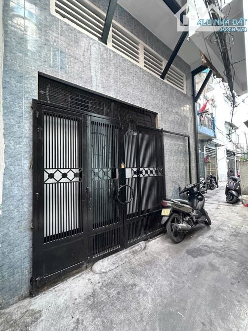 CẠNH MẶT TIỀN BA THÁNG HAI QUẬN 10, NHÀ 5 TẦNG 4 PHÒNG, DÒNG TIỀN 16TR CHỈ 5.9 TỶ