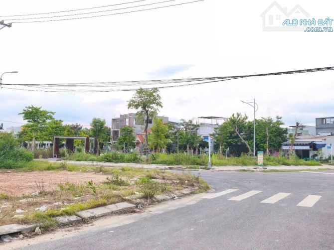 Bán lô đất 100m2 3.85 tỷ đường Nhân Hòa 3 sau lưng chợ Miếu Bông- Hòa Xuân