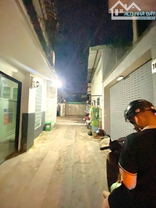 Sát Ngay MT Nguyễn Thượng Hiền - 46m2 - 3 Tầng - nhỉnh 5 tỷ