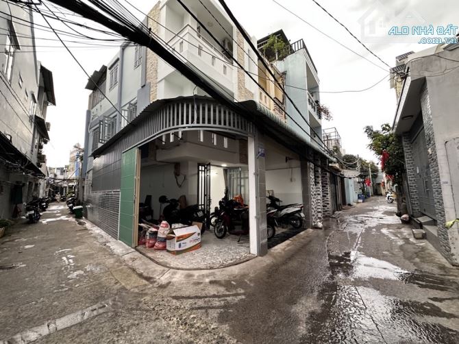 NHỈNH 5 TỶ 💸- PHÚ THUẬN QUẬN 7- Ô TÔ 🚘 NGỦ TRONG NHÀ - NGANG 5.5M - 3 TẦNG