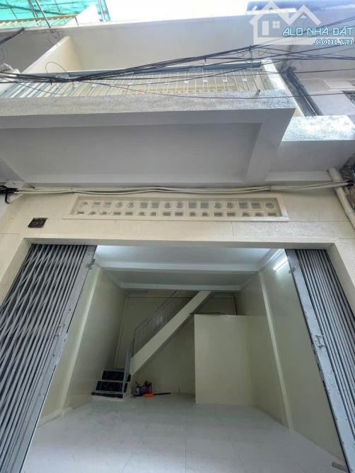 P15 - QUẬN 5 - 3 TAANGFF BTCT - HOÀN CÔNG - SỔ VUÔNG - NỞ HẬU - NHỈNH 3 TỶ