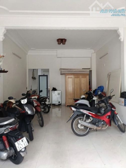 NHÀ 4 TẦNG MẶT TIỀN MỸ AN – SÁT SÔNG HÀN – 9 PHÒNG FULL KHÁCH, DÒNG TIỀN 30TR/THÁNG