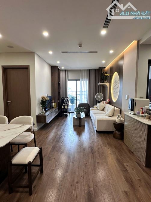 CHỦ GỬI BÁN CĂN HỘ CHUNG CƯ HOÀNG THÀNH PEARL ĐỒ ĐẸP NHƯ ẢNH 2PN -80m2 -TỪ LIÊM GIÁ 7,6 tỷ