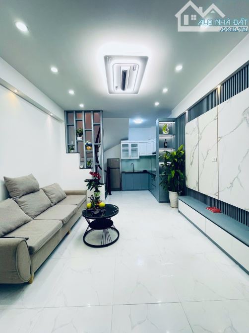 Nhà Đẹp Tân Mai Full Nội Thất – Dọn Vào Ở Ngay – 28M2- 5 Tầng- Giá Chỉ 5.85 Tỷ - 10
