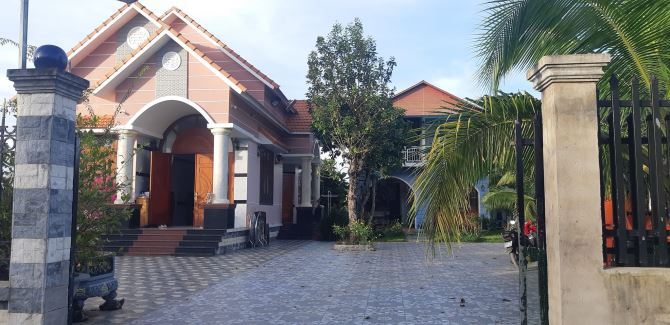 NGỘP NẶNG! BÁN 2 CĂN NHÀ TUYỆT ĐẸP TRUNG TÂM SUỐI NGHỆ, CÁCH SÂN GOLF CHÂU ĐỨC CHỈ 10 PHÚT - 10
