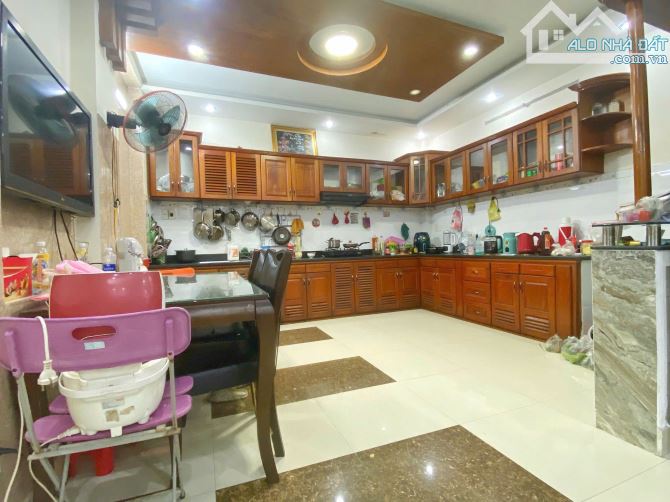Siêu phẩm 3 Tầng DT đất 106m Đinh tiên hoàng Hải Châu Chỉ  4tyx nhỏ xinh - 10