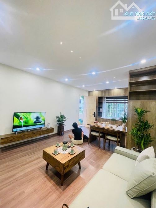 Bán tập thể tầng 2 Nguyễn Chí Thanh: sử dụng 80m2, sổ 45m2 giá 6,5 tỷ (có thương lượng) - 10
