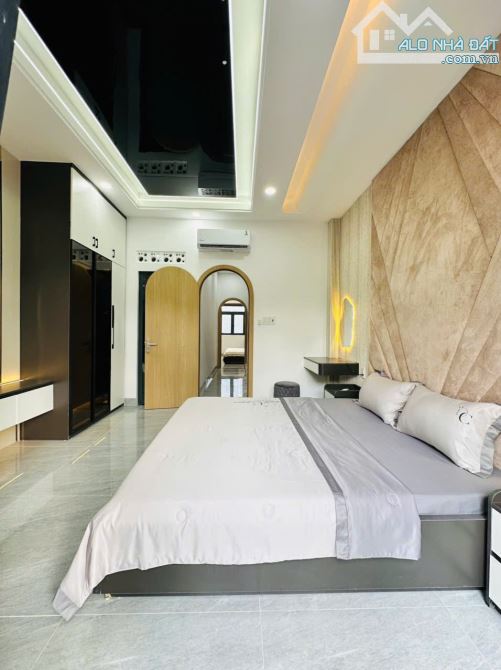 Bán gấp nhà 5 tầng, DT 72m2, đường Võ Thị Thừa, An Phú Đông, Quận 12, giá 7,35 tỷ - 10