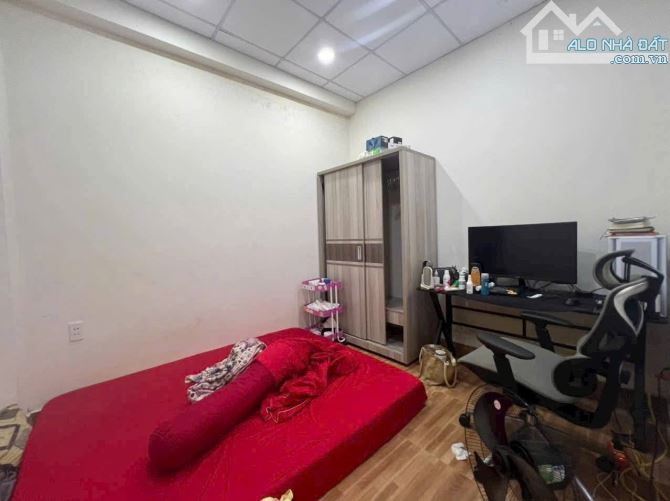 NGAY MẶT TIỀN CÔNG VIÊN - THÔNG 1 TRỤC ĐƯỜNG SỐ 28 - PHƯỜNG 6 - QUẬN GÒ VẤP - 11