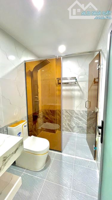 BÁN NHÀ 5 TẦNG MỚI XÂY FULL NỘI THẤT- F. TRUNG MỸ TÂY GẦN CVPM QUANG TRUNG CHỈ 7,95 TỶ - 11