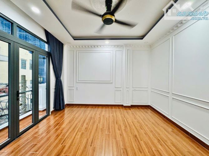 🌈 NHÀ 3LẦU MỚI CÓ THANG MÁY , HXH ĐƯỜNG NGUYÊN HỒNG , P1 , QUẬN - GV - 11