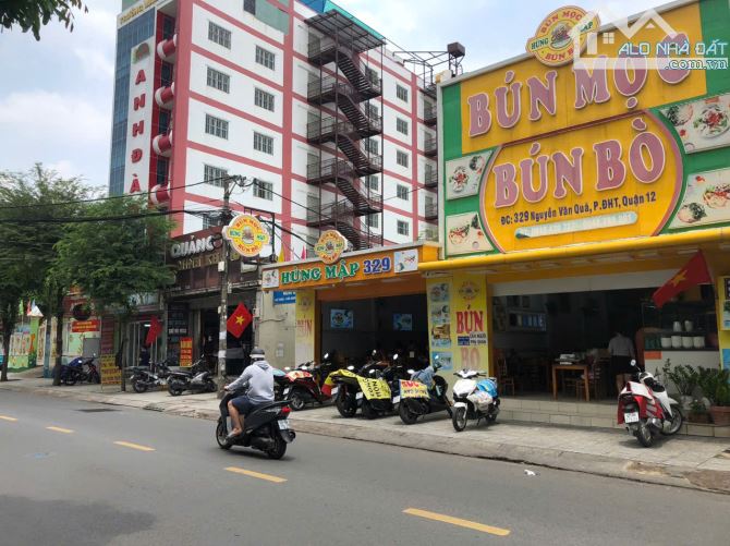 Bán Nhà C4 góc 2 MT đường Nguyễn Văn Quá, Q12. DT: 200m2 thổ, giá 19.5 tỷ tl - 1
