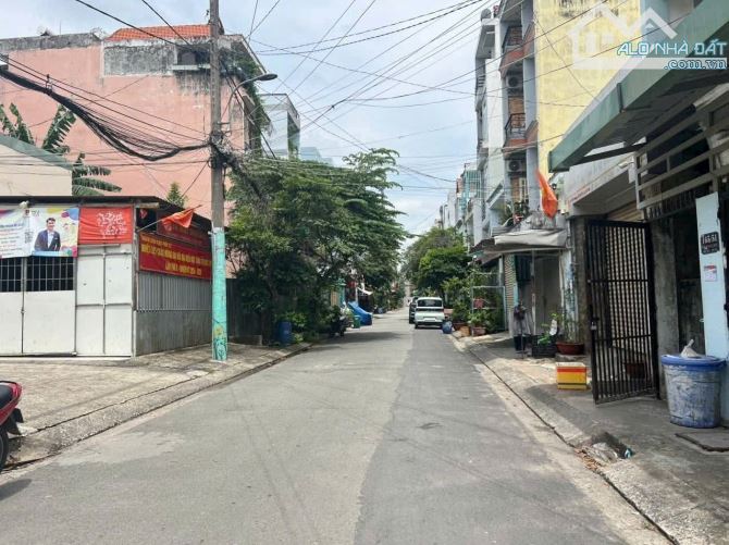 NGAY MẶT TIỀN CÔNG VIÊN - THÔNG 1 TRỤC ĐƯỜNG SỐ 28 - PHƯỜNG 6 - QUẬN GÒ VẤP - 1