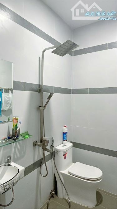 Nhà mặt tiền Phong Châu Phước Hải dt 211m2 ngang 9m gần vành đai 2 - 1