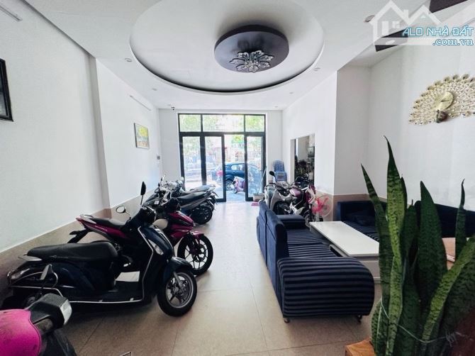 Bán căn hộ 10 phòng,MT Nguyễn Như Hạnh, dt 108m, ngang 5.45m, giá hơn 7 tỷ - 1