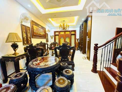 BÁN NHÀ NGÕ 164 ĐỘI CẤN 121M 4 TẦNG MT 6.4M GIÁ 31.5 TỶ - 1
