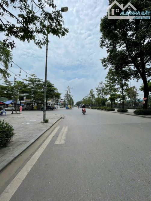 BÁN LIỀN KỀ ĐÔ NGHĨA, 2 MẶT ĐƯỜNG, DIỆN TÍCH 100M , GIÁ 20.5 TỶ. - 1