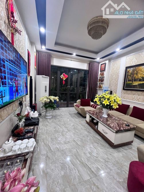 Bán nhà mặt phố Tô Hiệu Hà Đông 78m2, mặt tiền 4m1, plo vỉa hè, kinh doanh tấp nập - 1