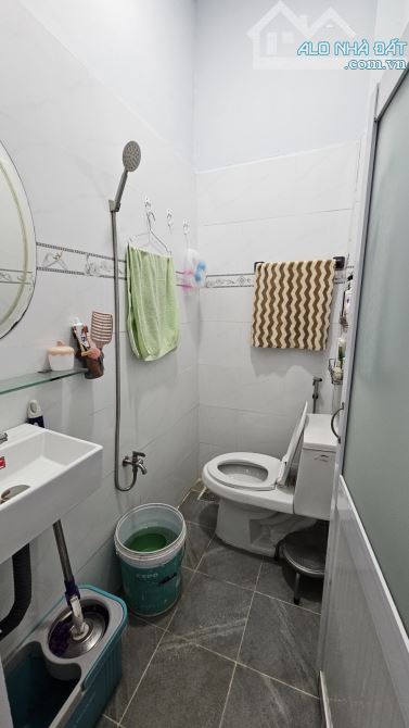 Siêu Phẩm Quận Tân Phú - 3 Tầng Ngang 4,2m- Full Nội Thất Giá 2,46 Tỷ TL . - 1