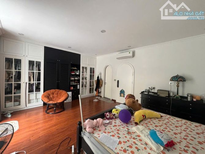 Cho thuê nhà Hoàng Văn Thái – Thanh Xuân DT 95m x 4 tầng, phân lô, ôtô đỗ giá 32tr/th - 1