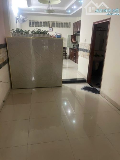 Gấp bán nhà Thủ Đức, gần Mt Kha Vạn Cân, giá 7.6 tỷ, 3 tầng, dt 84m2. - 1