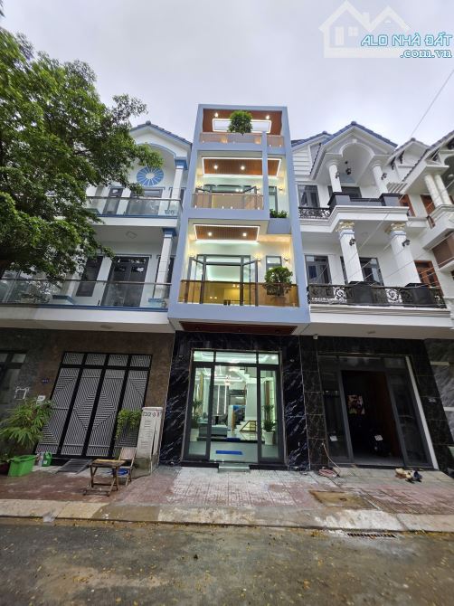 4,85Tỷ TL🔥Bán nhà đẹp Hoàn Công 3 tấm sân thượng, KDC Phú Hồng p.Bình Chuẩn, Tp.Thuận An - 1