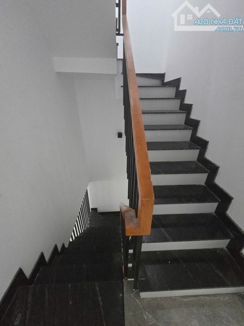 CHDV 11 Phòng thu nhập 55tr DT: 102m2 ngang 4.5m Giá 11.2 Tỷ - 1