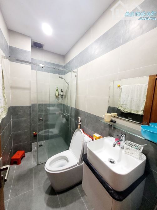 SIÊU PHẨM 4 TẦNG -  TRUNG TÂM PLA * DT: 60M2 (4.7×12.7) VUÔNG ĐẸP  CHỈ NHỈNH 6TY. 🏠 Diện - 1
