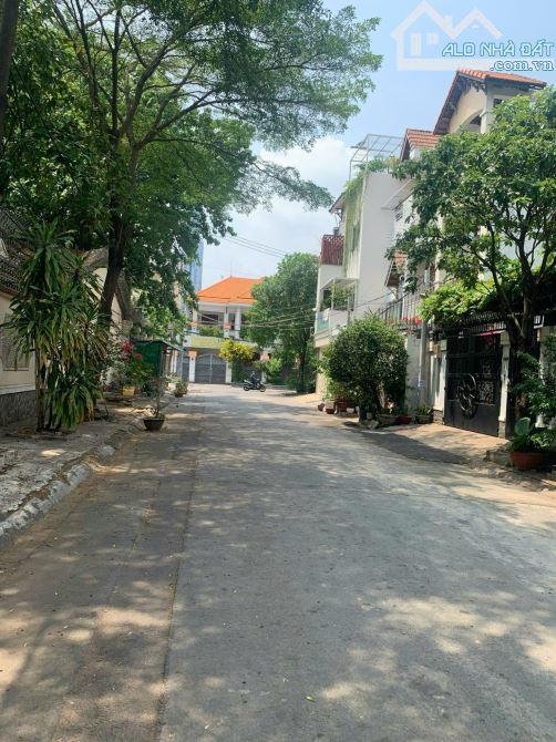 Chủ gửi Bán Đất biệt thự khu TRẦN NÃO QUẬN 2 full thổ cư mặt tiền đường 10.5M Giá Tốt - 1
