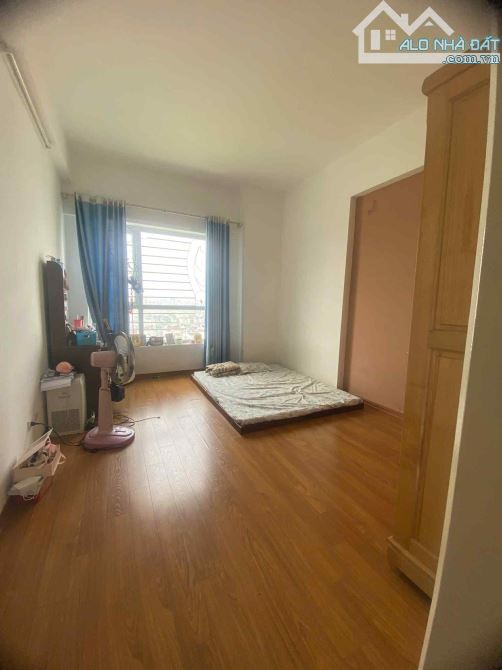 Bán chung cư cán bộ viện 103-  82m2 chỉ tầm 5 tỷ- tầng trung thoáng- ở ngay- nhà đẹp- - 1