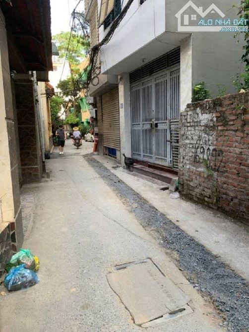 LÔ ĐẤT CÒN SÓT LẠI MỘ LAO HÀ ĐÔNG- Ô TÔ VÀO NHÀ CẠNH HỒ CANH KĐT DT 44M MT 4M GIÁ YÊU TƯƠN - 1