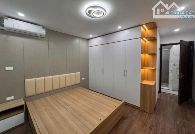 🏡 CHÍNH CHỦ CẦN BÁN -NHÀ MỚI -5 TẦNG - THANG MÁY-40M2 -Ô TÔ ĐỖ CỔNG –NHỈNH 6 TỶ - 1