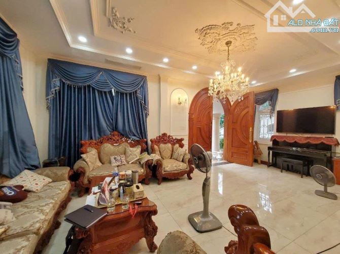 BÁN BIỆT THỰ 2 MẶT TIỀN LỚN KHU VỰC KD SẦM UẤT VÀ ĐẲNG CẤP NHẤT QUẬN GÒ VẤP TpHCM HẦM 4 LA - 1